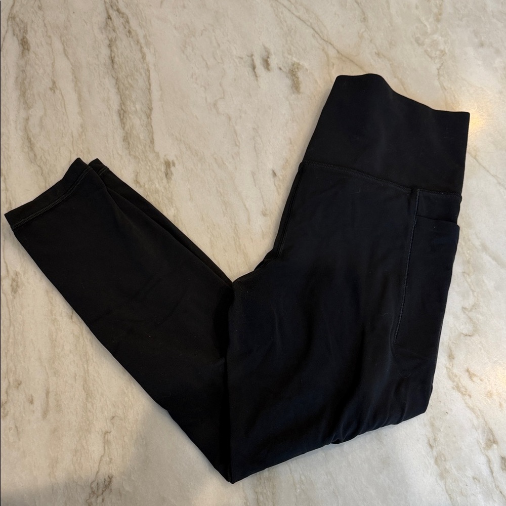 Athleta Salutaion 7/8” Black Leggings